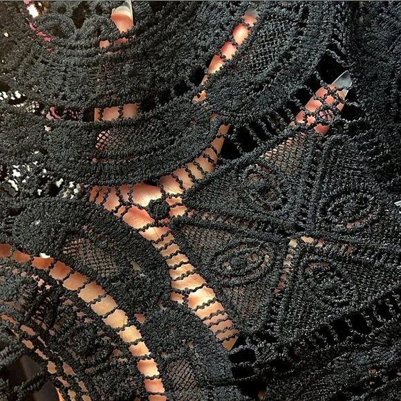 New Chic Embroidered Lace Mock Top Blouse Long Sleeve Black - Picture 6 of 8